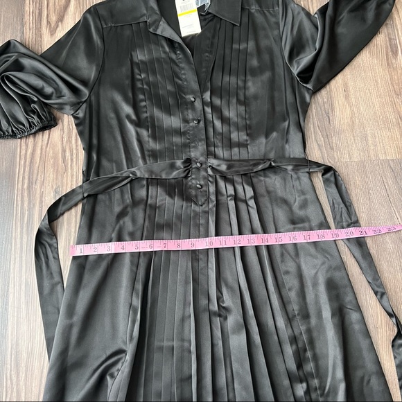 BCBGMaxAzria NWT Black Front Pleated Silk Blend Waist Tie Dress - Picture 14 of 16